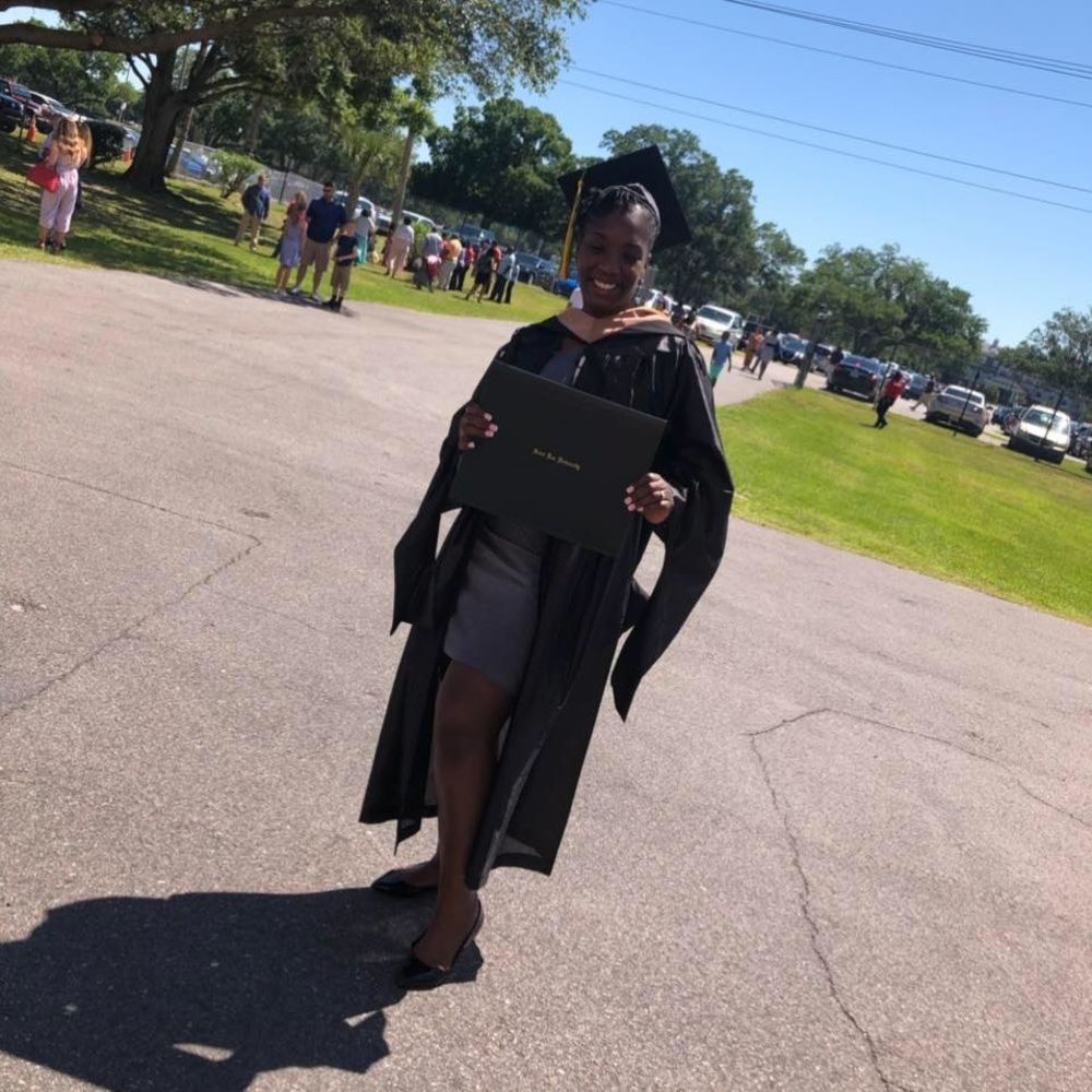 Meet your Posher, Yalonda